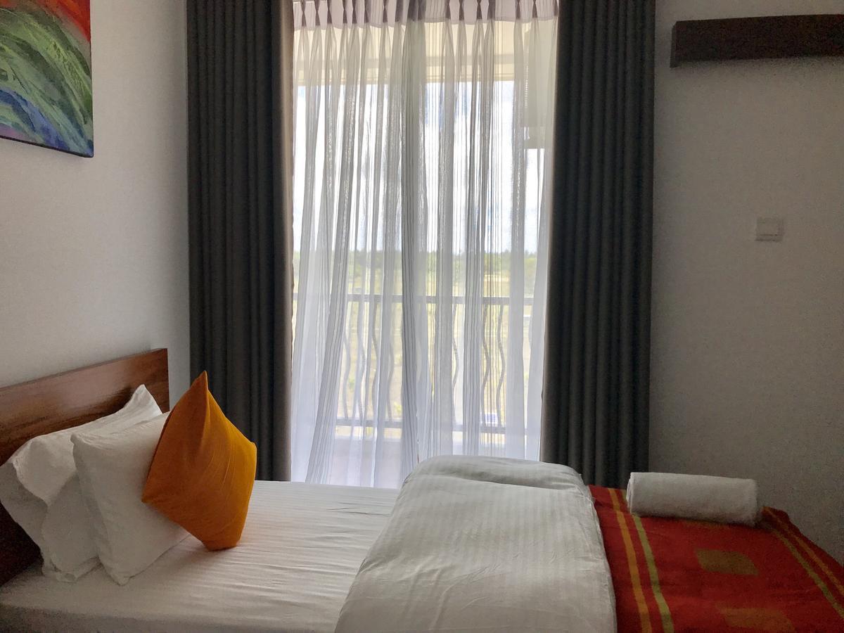 Araliya Oceanfront Condos Nilaveli, Trincomalee 외부 사진